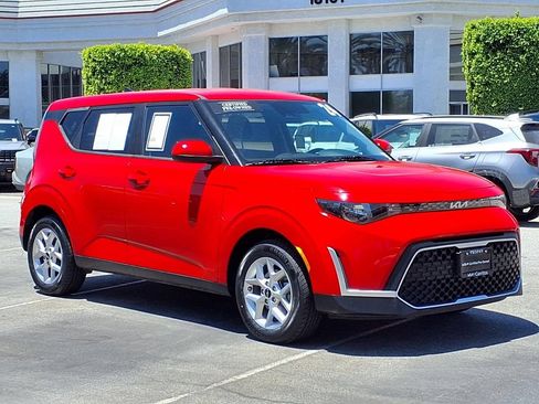 Certified 2024 Kia Soul LX w/ Option Group 015 FWD image 6