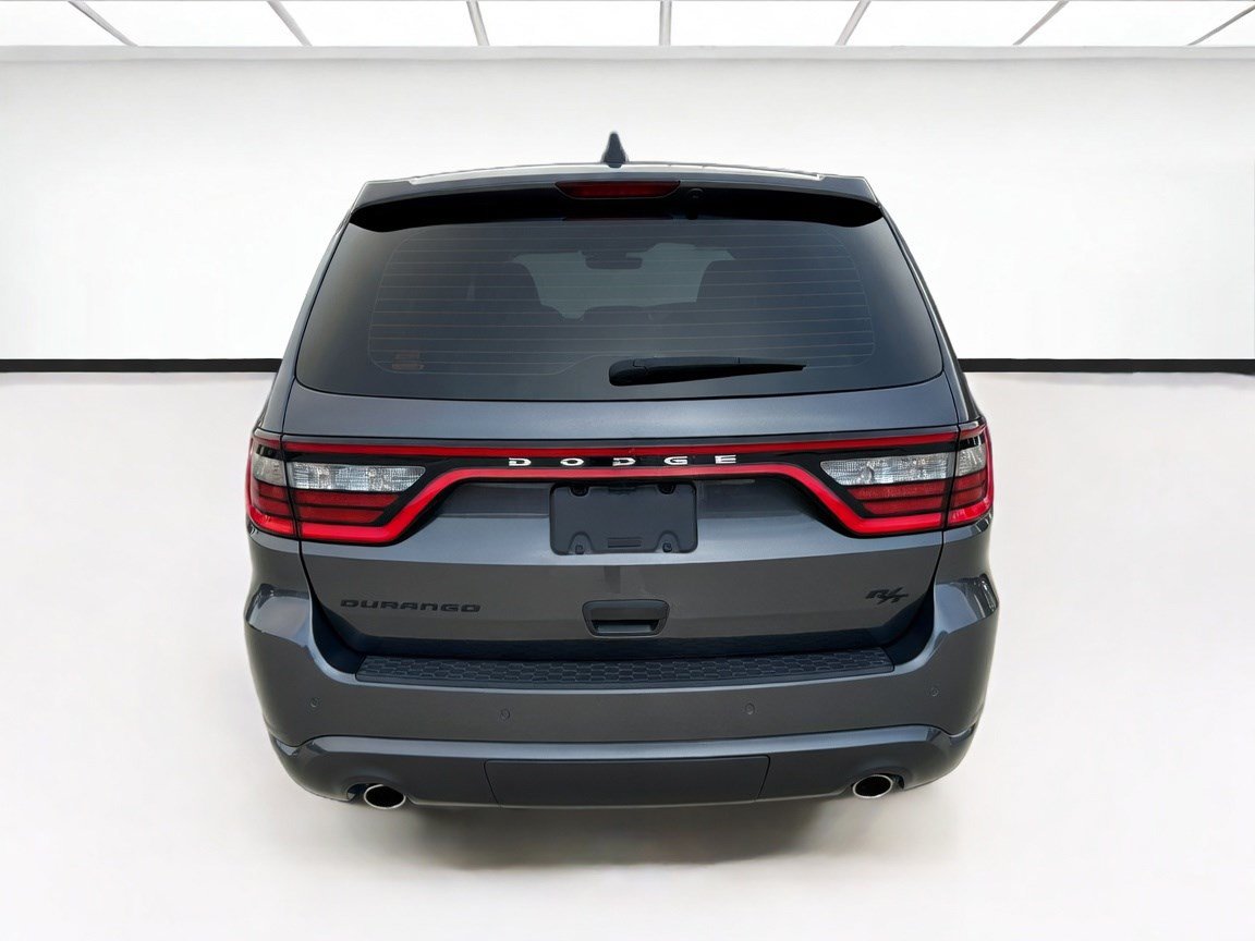 Used 2018 Dodge Durango R/T w/ Blacktop Package RWD image 5