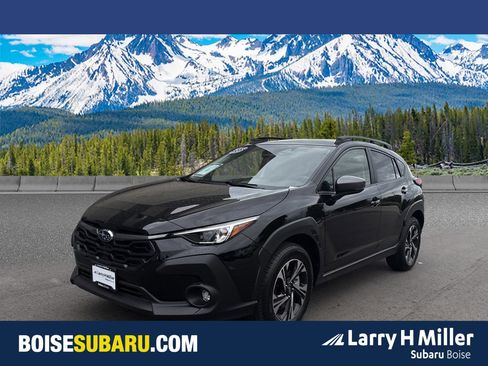 Used 2025 Subaru Crosstrek 2.0i Premium image 1