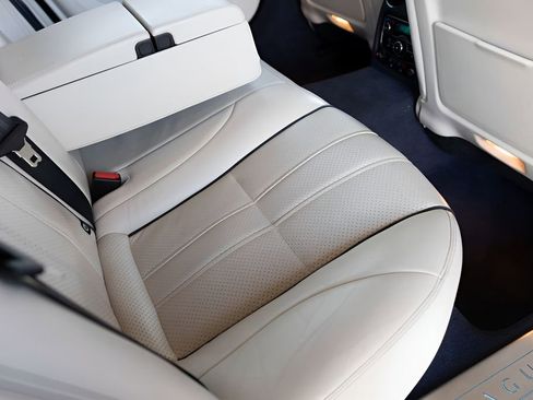 Used 2012 Jaguar XJ L RWD image 73