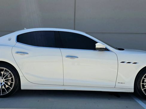 Used 2018 Maserati Ghibli S GranSport RWD image 8