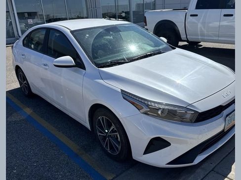 Used 2024 Kia Forte LXS FWD image 1