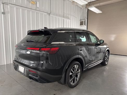 Certified 2025 INFINITI QX60 Luxe w/ Vision Package image 21