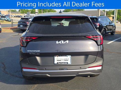 New 2026 Kia Sportage EX FWD image 4