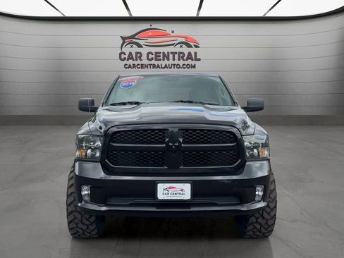 Used 2016 RAM 1500 Express w/ Black Ram 1500 Express Group AWD/4WD image 8