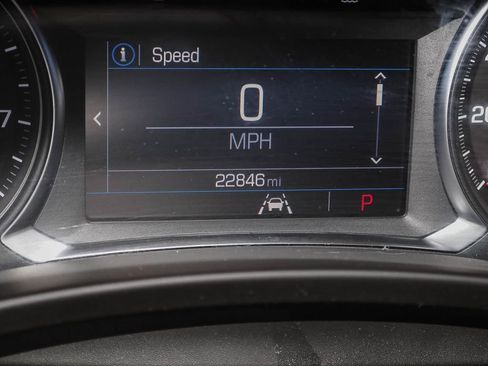 Used 2023 GMC Terrain SLE image 18