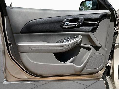 Used 2013 Chevrolet Malibu LS w/ Protection Package FWD image 22