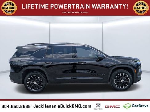 Used 2026 Chevrolet Traverse LT w/ Sun and Wheel Package FWD image 2