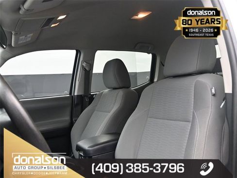 Used 2019 Toyota Tacoma SR5 image 8