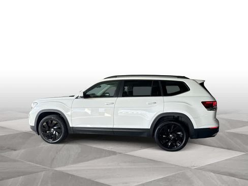 Certified 2024 Volkswagen Atlas SE FWD image 5