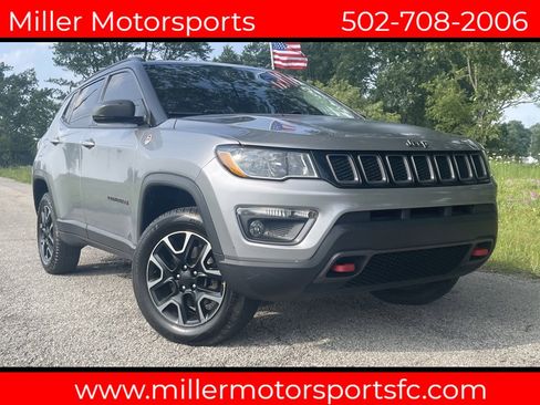 Used 2019 Jeep Compass Trailhawk image 1