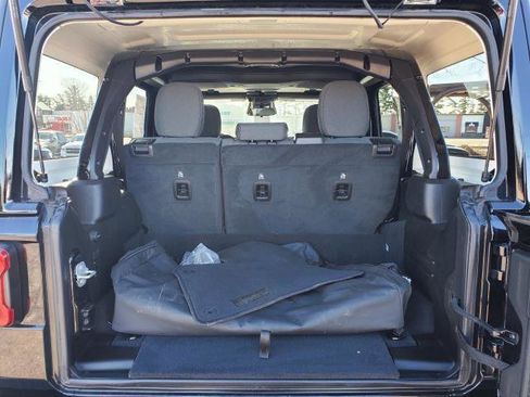 Used 2025 Jeep Wrangler Sahara w/ Safety Group image 25