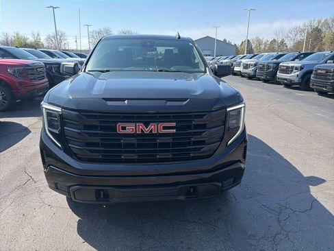 Used 2023 GMC Sierra 1500 Pro w/ Graphite Edition image 5
