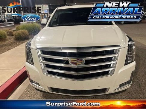 Used 2018 Cadillac Escalade ESV Premium Luxury AWD/4WD image 1