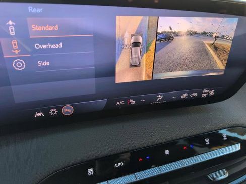 New 2025 Buick Enclave Preferred w/ Power Package image 29