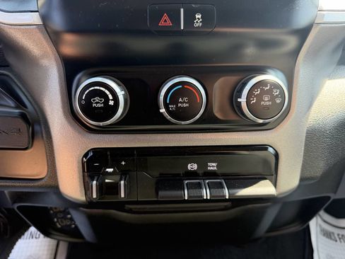 Used 2020 RAM 2500 Big Horn image 34