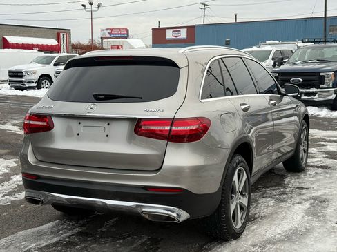 Used 2019 Mercedes-Benz GLC 300 4MATIC image 9