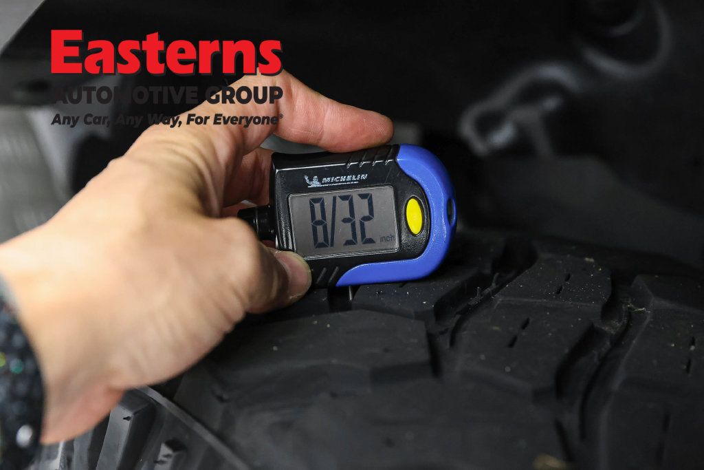 Used 2023 Jeep Wrangler Unlimited w/ Cold Weather Group AWD/4WD image 28