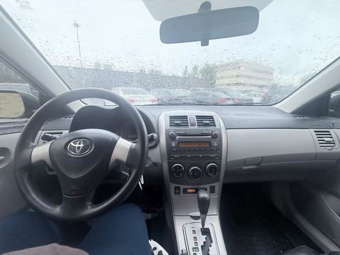 Used 2011 Toyota Corolla LE image 16