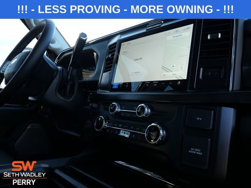 New 2026 Ford F250 Lariat w/ Black Appearance Package AWD/4WD image 18
