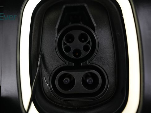 Used 2024 Cadillac Lyriq Tech AWD/4WD image 9