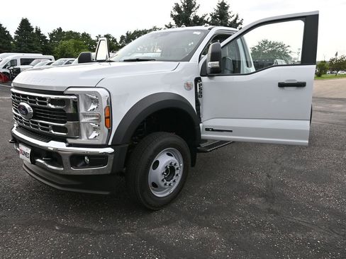 New 2025 Ford F550 4x4 Regular Cab Super Duty image 24