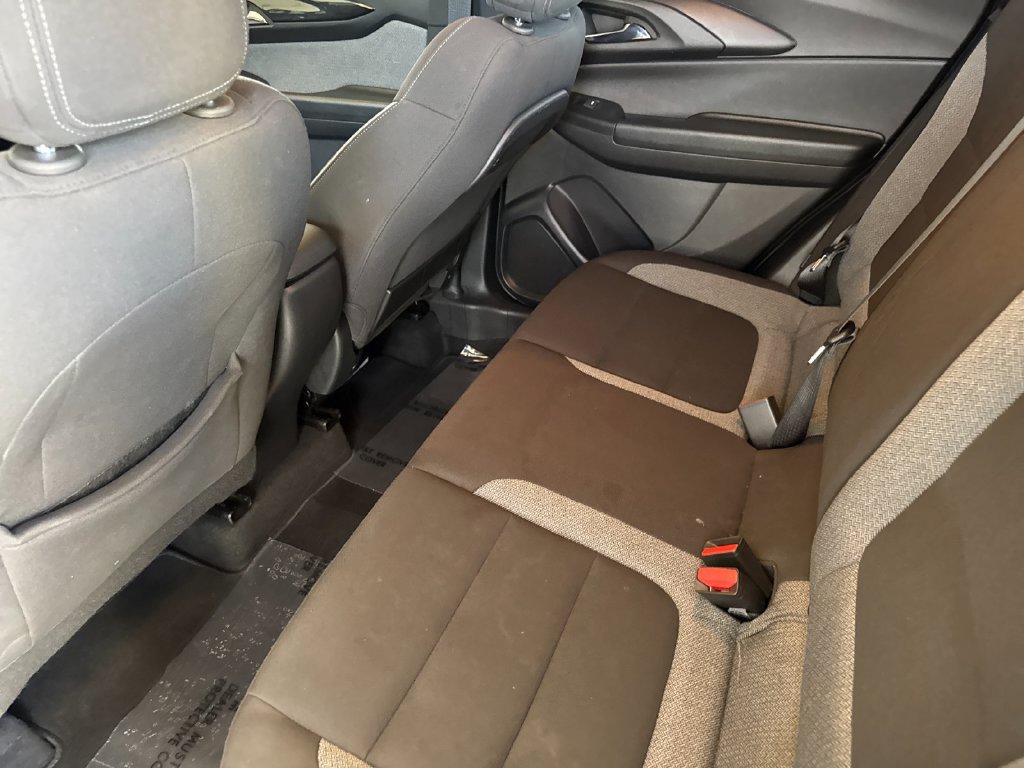 Used 2025 Chevrolet TrailBlazer LT FWD image 11