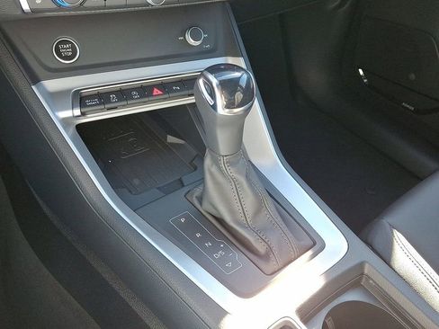 New 2025 Audi Q3 2.0T Premium image 14