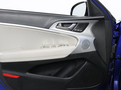 Used 2023 Genesis G70 2.0T w/ Sport Prestige Package image 35