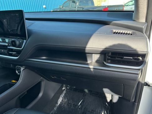 Used 2024 Toyota Grand Highlander AWD image 26