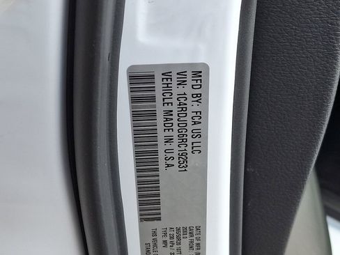 Used 2024 Dodge Durango GT image 31