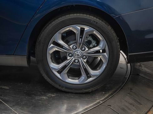 Used 2023 Honda Accord EX image 10