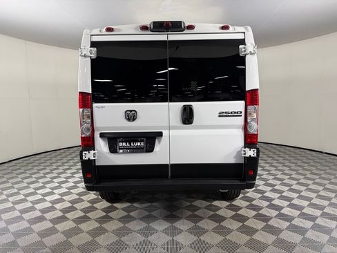 Used 2025 RAM ProMaster 2500 w/ U-Haul Equipment Group FWD image 8