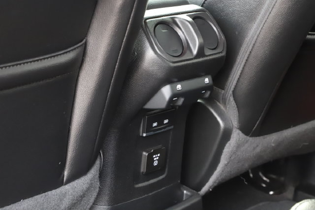 Used 2021 Jeep Wrangler Unlimited Sahara AWD/4WD image 19