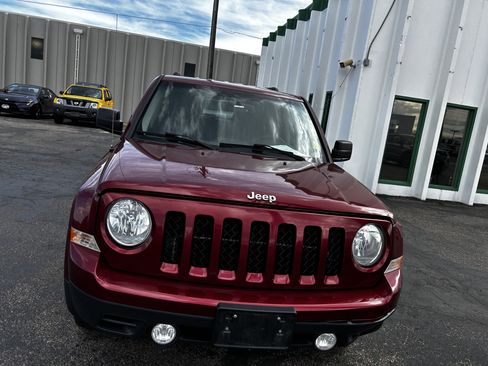 Used 2017 Jeep Patriot Sport image 8