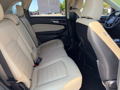 Used 2023 Ford Edge SEL w/ Convenience Package AWD/4WD image 32