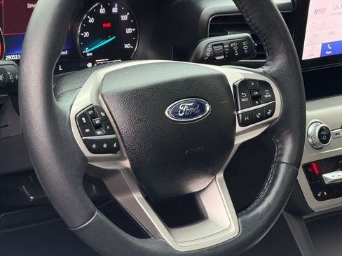Certified 2022 Ford Explorer XLT w/ Equipment Group 202A image 14