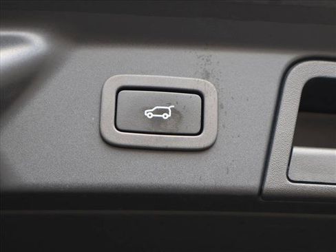 Used 2020 Land Rover Range Rover Velar R-Dynamic HSE AWD/4WD image 7