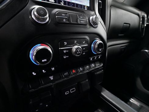 Used 2023 GMC Sierra 2500 AT4 w/ Gooseneck/5TH Wheel Package image 18