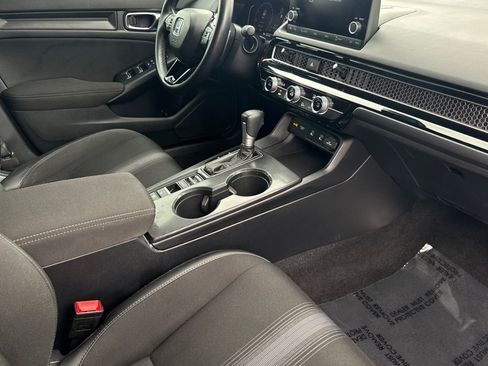 Certified 2025 Honda Civic Sport image 32