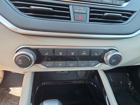 Used 2022 Nissan Altima 2.5 SV w/ SV Premium Package FWD image 23