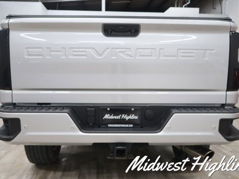 Used 2022 Chevrolet Silverado 2500 High Country image 19