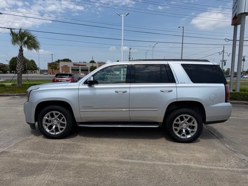 Used 2016 GMC Yukon SLE w/ Convenience Package RWD image 2