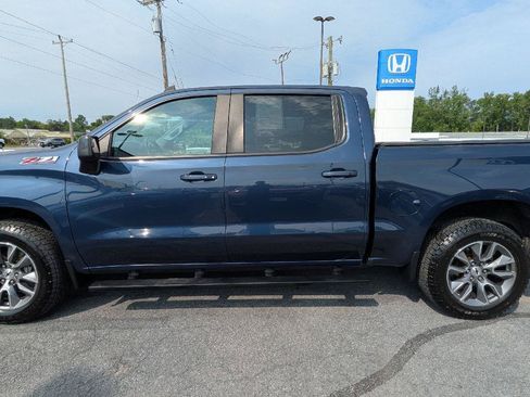 Used 2022 Chevrolet Silverado 1500 RST w/ Z71 Off-Road Package AWD/4WD image 6