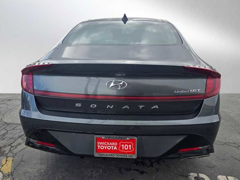 Used 2022 Hyundai Sonata Limited w/ Preferred Accessory Package image 4