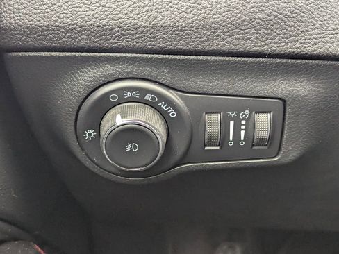 Used 2021 Jeep Compass Trailhawk AWD/4WD image 24