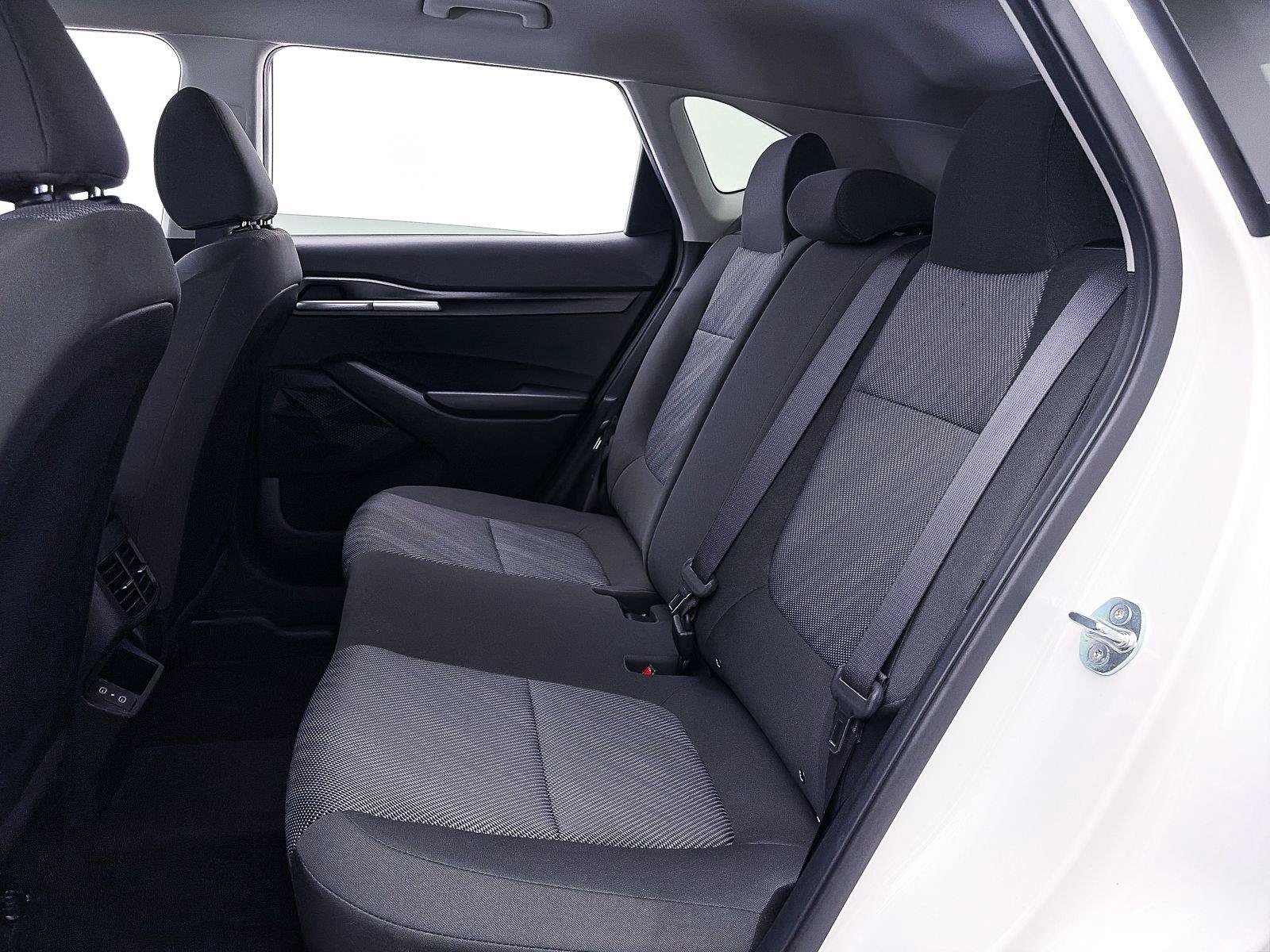 Used 2025 Kia Seltos LX AWD/4WD image 34
