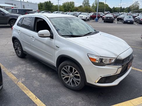 Used 2017 Mitsubishi Outlander Sport LE AWD/4WD image 1