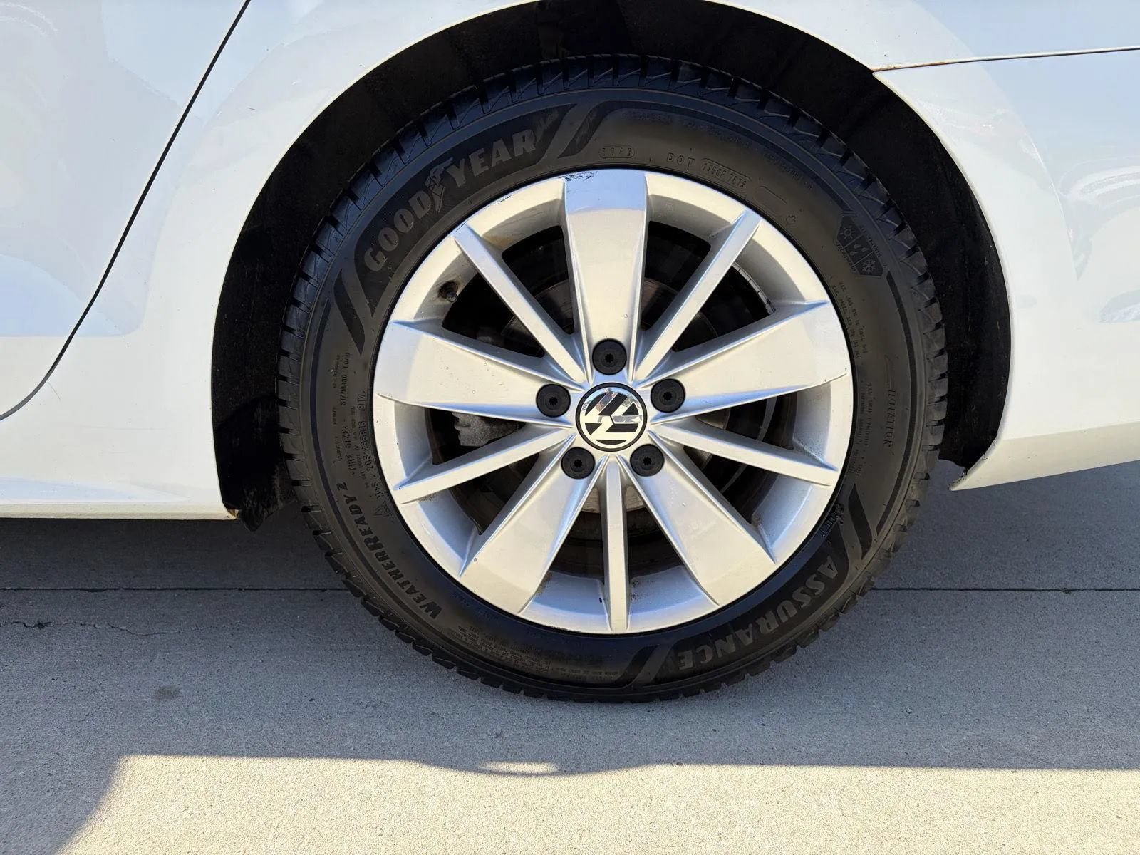 Used 2015 Volkswagen Jetta SE FWD image 9