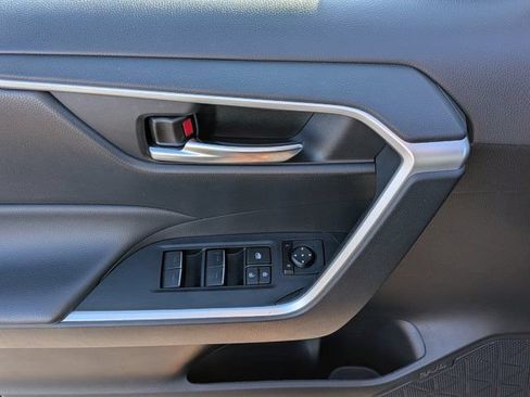 Used 2024 Toyota RAV4 XLE FWD image 18